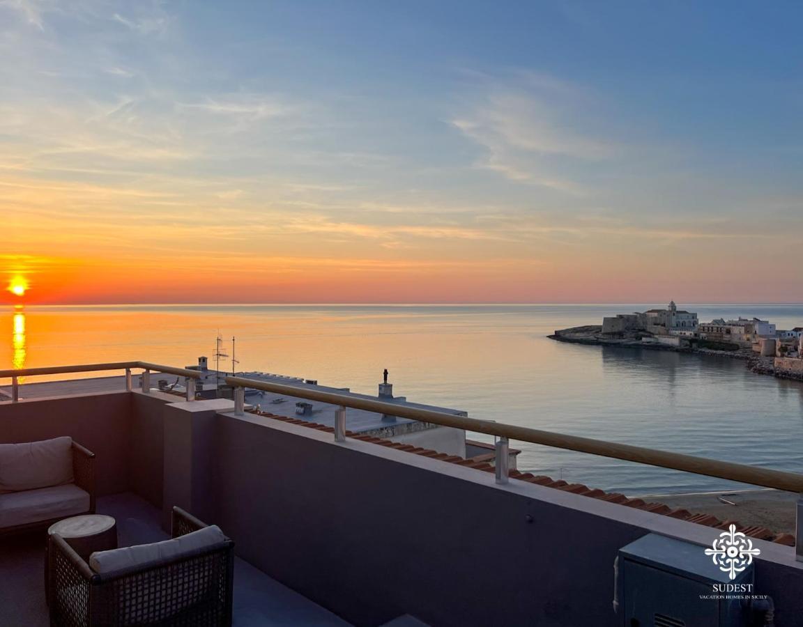 Infinito - Attico Sul Mare Apartment Vieste Luaran gambar